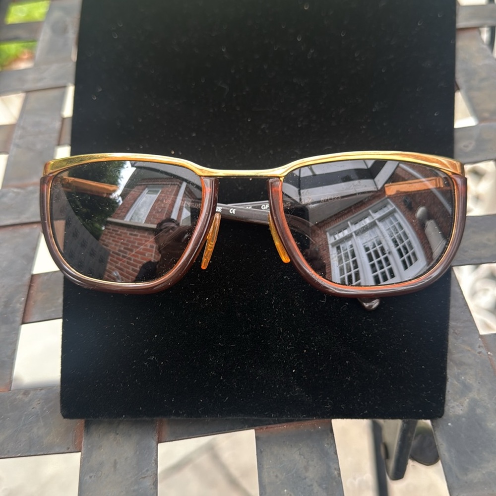 Gianfranco Ferre Stylish Brown Sunglasses
